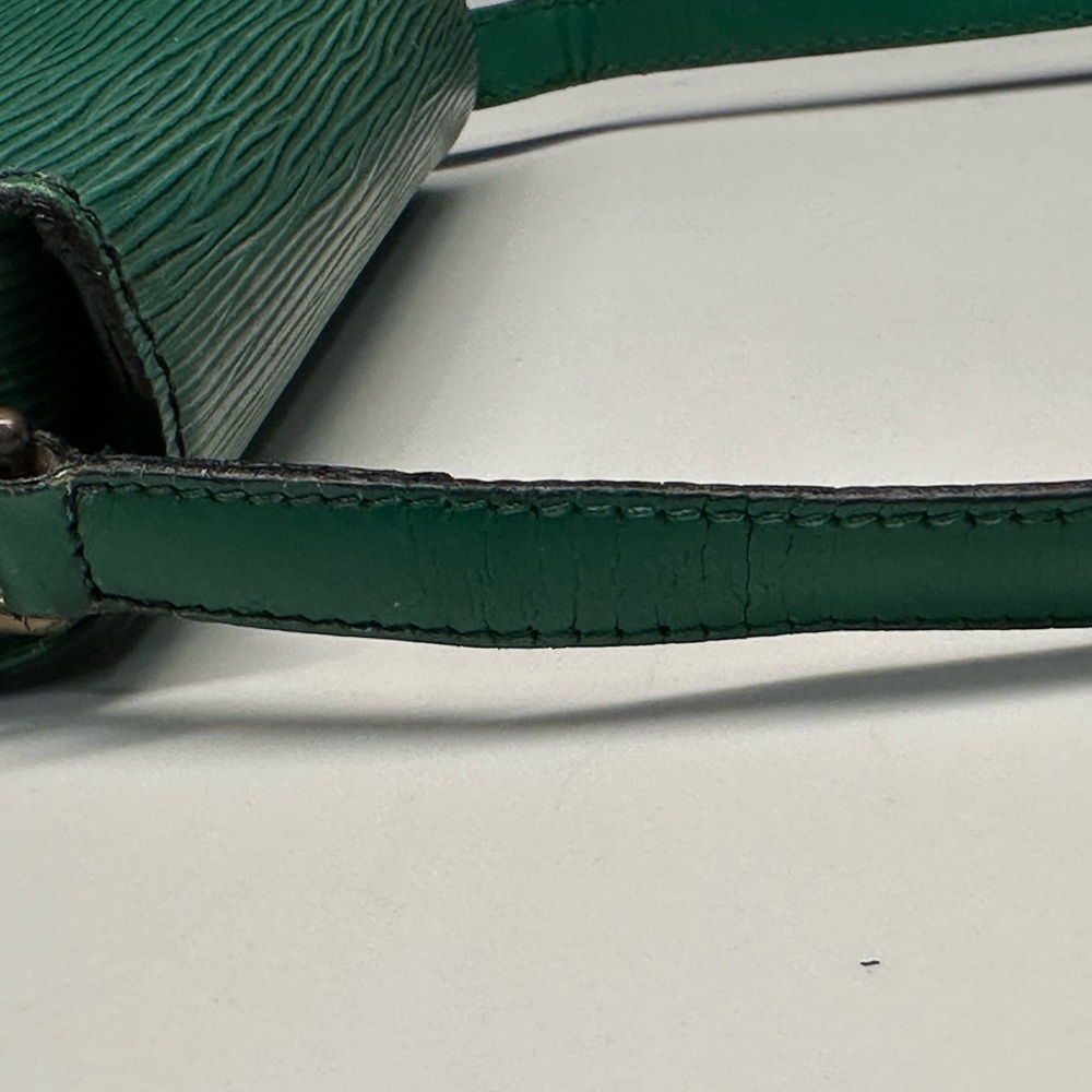 Louis Vuitton Retired Saint Cloud Green Epi PM Crossbody Bag + LV Dust Bag + COA - Picture 15 of 16